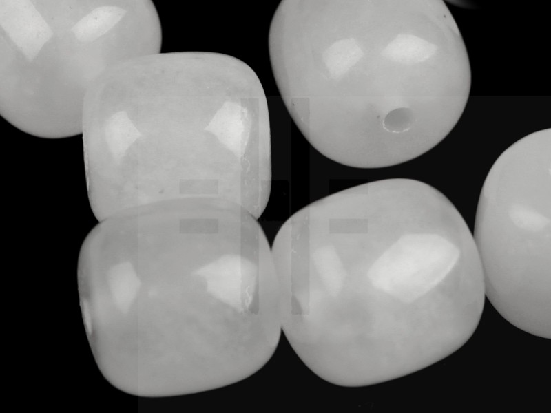  Achát fehér szintetikus ásvány kövek - 24 db/csomag Ásvány, igazgyöngy