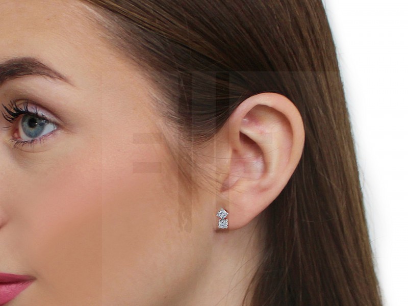 Nemesacél fülbevaló csiszolt kövekkel Fülbevaló-, kellék Nemesacél fülbevaló csiszolt kövekkel Fülbevaló-, kellék